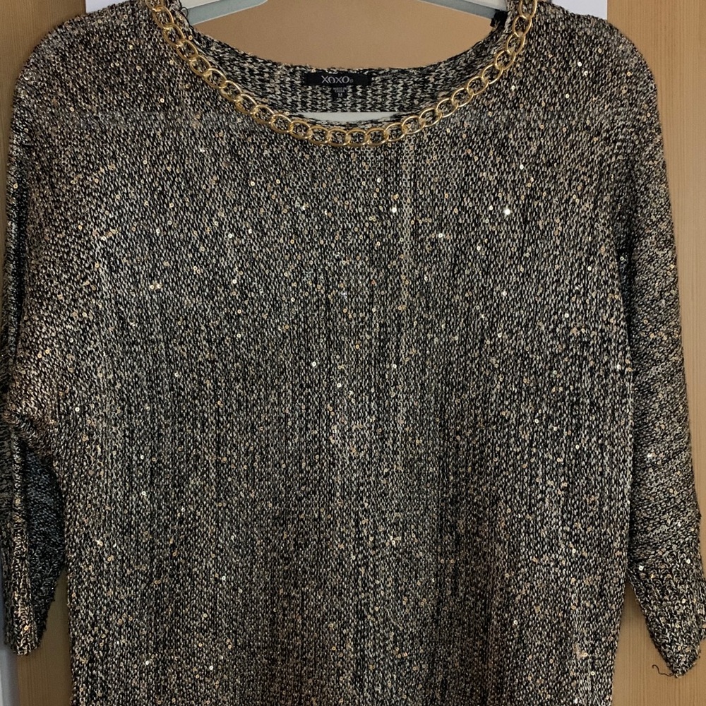 Medium XOXO  Sweater